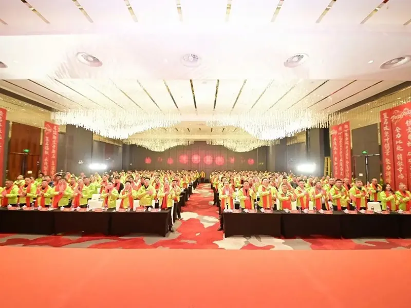 ஏர் எனர்ஜி-சேமிங் ஏர் கம்ப்ரசர் 2026 டீலர் ஆண்டு சந்திப்பு